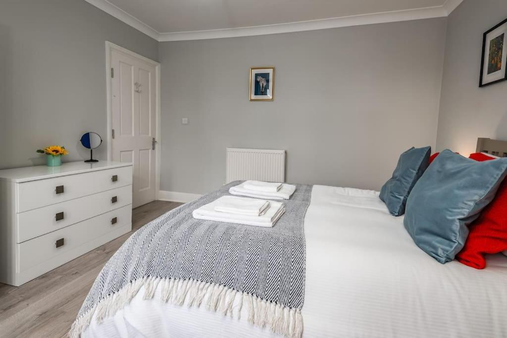 Apartemen 5bed Hse With Indoor Pool And Parking Cambridge (Cambridgeshire)